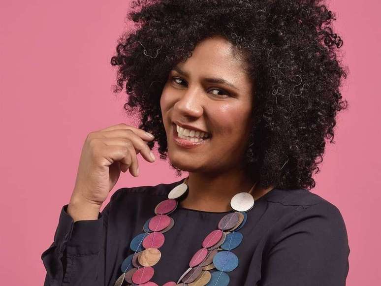 Imagem mostra a nova diretora do Museu das Favelas, Natália Cunha.