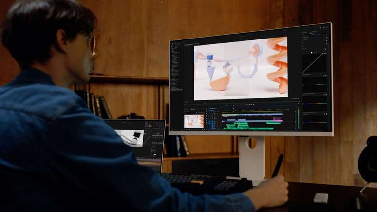 With webOS 23 built-in, the new LG models can be used as traditional monitors, but have access to TV and productivity apps (Image: Disclosure/LG) With webOS 23 built-in, the new LG models can be used as traditional monitors, but have access to TV and productivity apps (Image: Disclosure/LG)