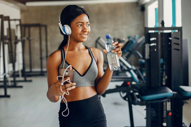 Veja qual tipo de treino é indicado para cada fase da mulher