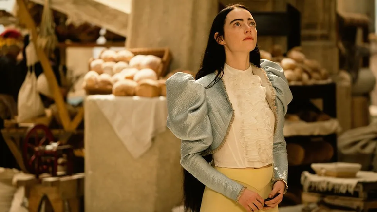 Emma Stone estrela o filme do diretor grego Yorgos Lanthimos