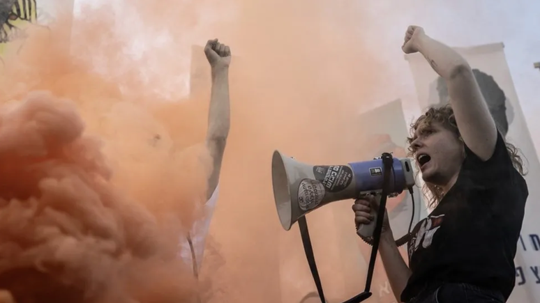 Reforma judicial de Netanyahu provocou onda de protestos em Israel em 2023