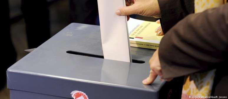 Na Am&eacute;rica Latina, eleitores v&atilde;o escolher os novos governos de El Salvador, M&eacute;xico, Uruguai e Panam&aacute;. J&aacute; o Brasil ser&aacute; palco de elei&ccedil;&otilde;es municipais