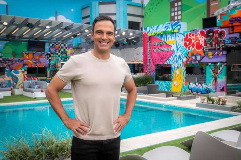 Tadeu Schmidt apresenta o 'Big Brother Brasil', reality show da TV Globo