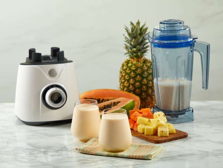 Recipe: Learn how to make papaya and pineapple smoothie