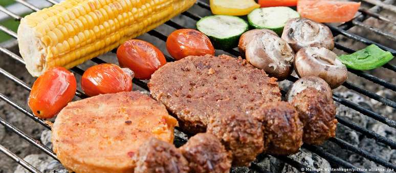 Churrasco vegano? Dieta tem se tornado cada vez mais popular, mas ainda é cercada de preconceitos