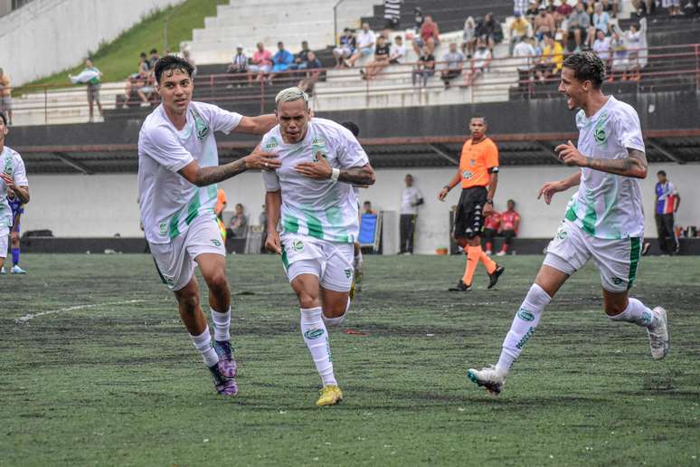 Comemoração na vitória por 4 a 0 do Juventude na estreia da Copinha - 