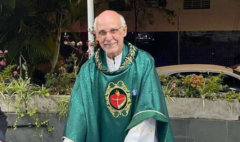Padre Júlio Lancellotti é conhecido nacionalmente pelo trabalho que realiza com a população em situação de rua na capital paulista