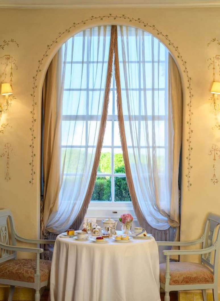 Nos dias mais frios, o Chá das Rainhas é servido no restaurante do Tivoli Palácio Seteais.