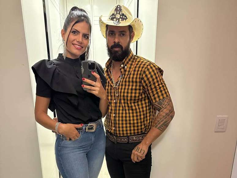 Francine Caroline, viúva de João Carreiro, falou de luto após morte do cantor.