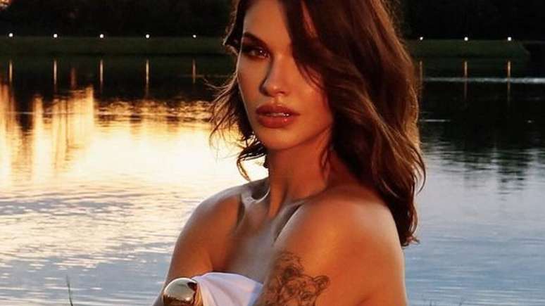 Gusttavo Lima’s wife becomes a joke when she wears a ‘different’ look on New Year’s Eve: ‘Wrapped in a sheet’