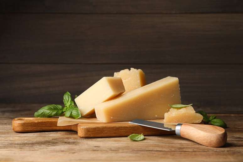 Processos de fabricação reduzem a quantidade de lactose dos queijos para intolerantes à substância aproveitarem o alimento