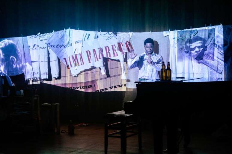 Na pe&ccedil;a, Lima Barreto &eacute; contado em primeira pessoa com suas certezas, contradi&ccedil;&otilde;es e seus sonhos de futuro. (Foto: Pedro Jackson/Divulga&ccedil;&atilde;o)