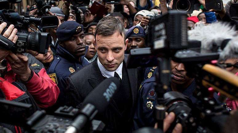 Série de julgamentos e audiências de Oscar Pistorius atraiu enorme interesse midiático