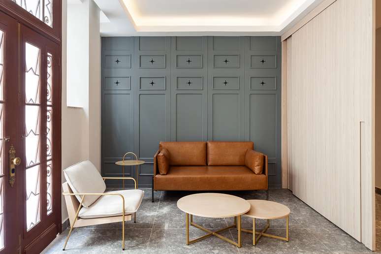 The retrofit transforms the old Paysandu Hotel into a residential building