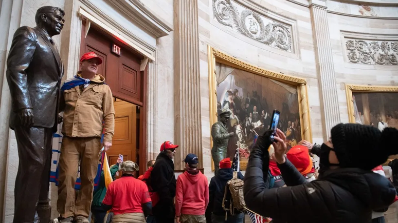 Invasores dentro do Capitólio