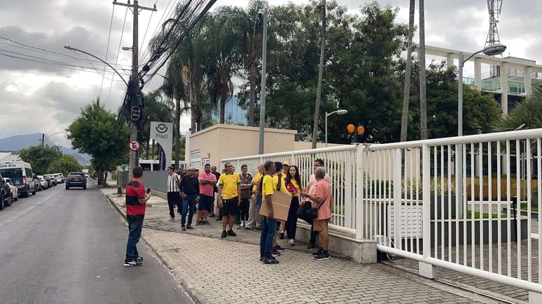 Fila para entrar no velório de Zagallo