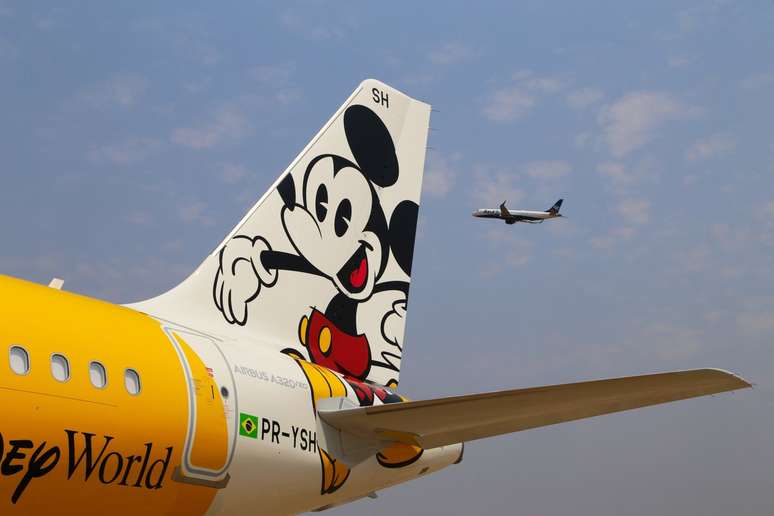 Chegada do avi&atilde;o do Mickey em Belo Horizonte 