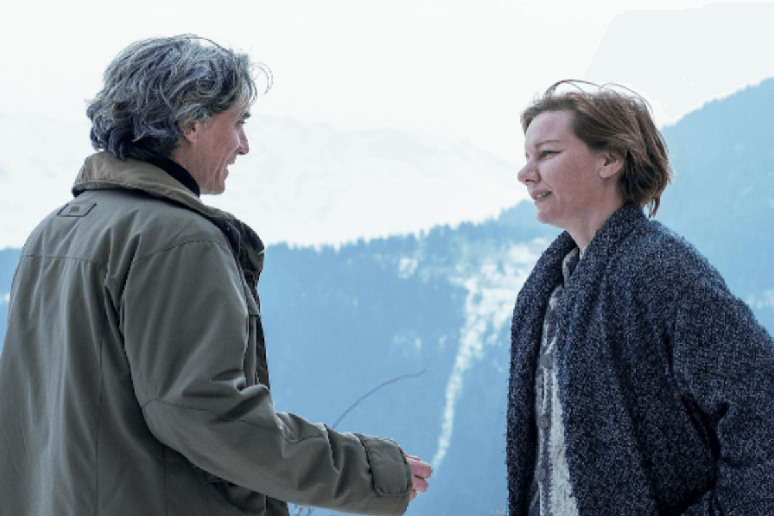 &ldquo;Anatomia de Uma Queda&rdquo; desvenda um mist&eacute;rio de um homem encontrado morto na neve de um chal&eacute; isolado 