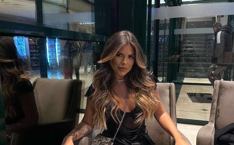 Carol Ferreira, modelo