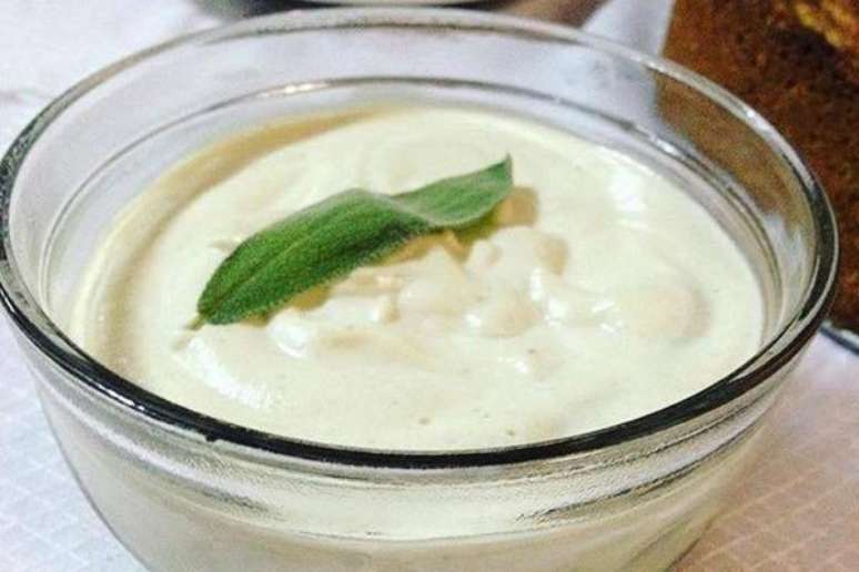 Preparo, feito sem laticínios, substitui versão industrializada da maionese