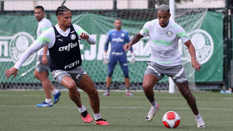 Palmeiras contou com suas três contratações no primeiro treino do ano 