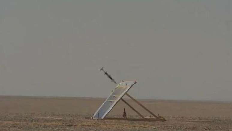 Guiado por laser e GPS, o Iron Sting &eacute; capaz de explodir concreto armado duplo