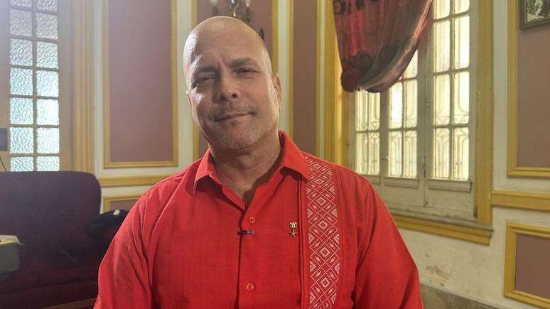 Gerardo Hern&aacute;ndez liderou um grupo de cinco oficiais de intelig&ecirc;ncia cubanos que operaram em solo americano na d&eacute;cada de 1990