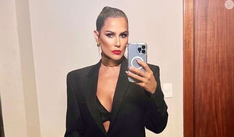 At 44, Deborah Secco’s natural, unfiltered beauty takes center stage in bold photo: ‘Who can handle that’