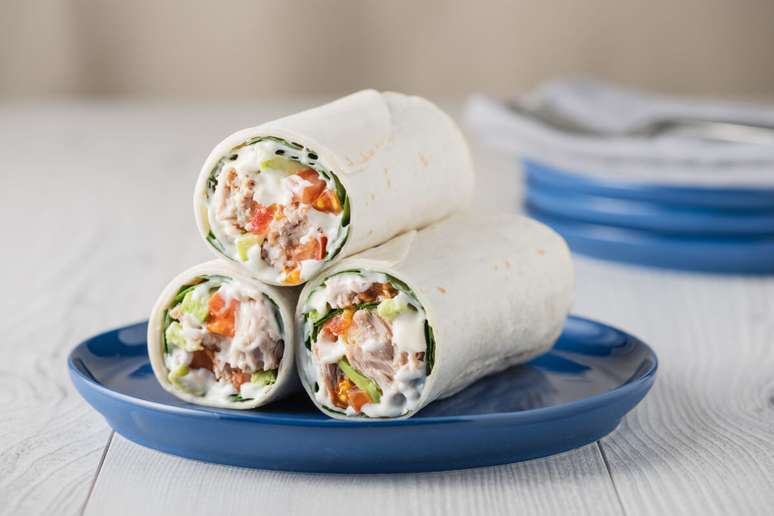 Wrap de frango com vegetais