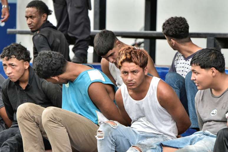 Homens que invadiram televisão do Equador são detidos em Guayaquil. (10/01/2024)