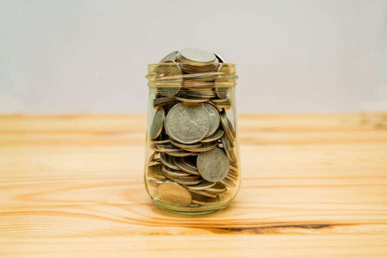 Fazer uma reserva de emerg&ecirc;ncia &eacute; importante antes de come&ccedil;ar a investir o seu dinheiro 