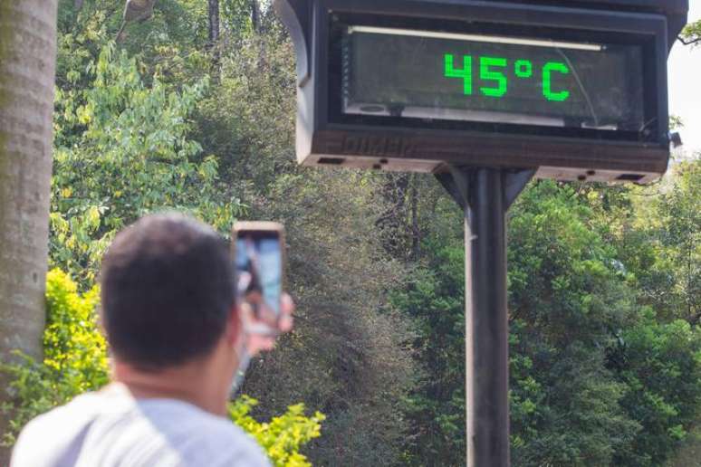 Termômetros no Parque da Aclimação, zona sul de São Paulo.