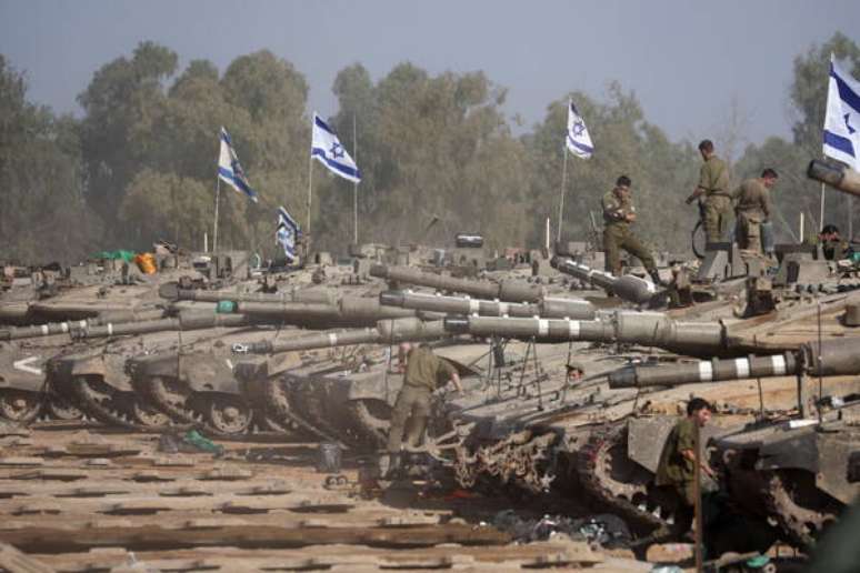 Israel também é acusado de negar acesso a ajuda humanitária