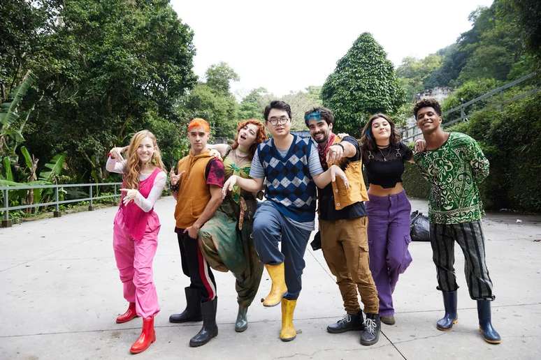 Acampamento de Magia para Jovens bRuxos