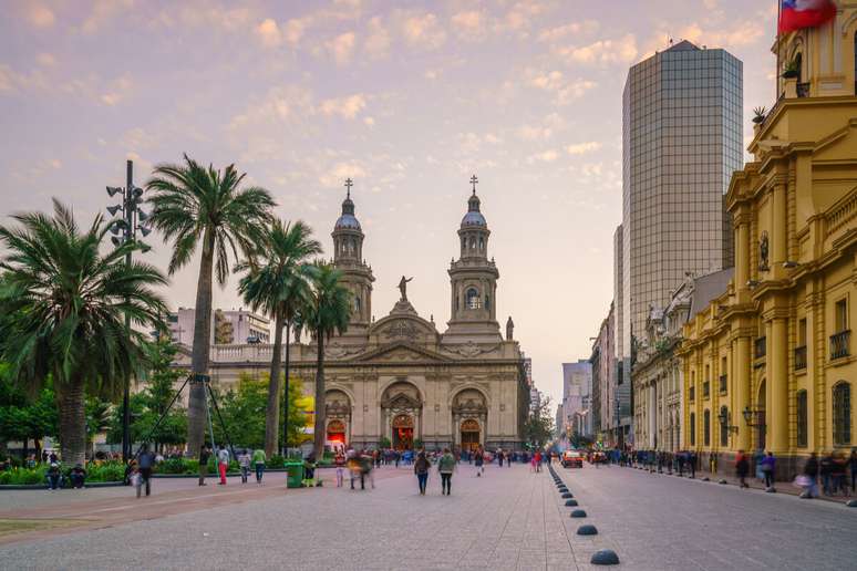 A Catedral Metropolitana e o Museu Histórico Nacional ficam na Plaza de Armas 