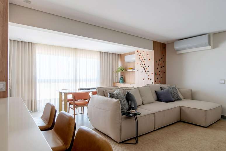 Curtains: discover the types and the advantages of including them in projects