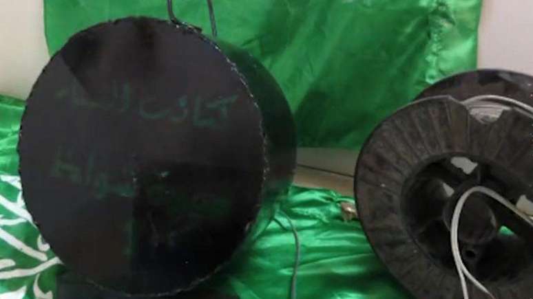 As Brigadas al-Qassam compartilharam anteriormente um v&iacute;deo do explosivo 'The Shawaz' nas redes sociais