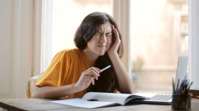 Dor de Cabeça x Enxaqueca: você sabe a diferença?