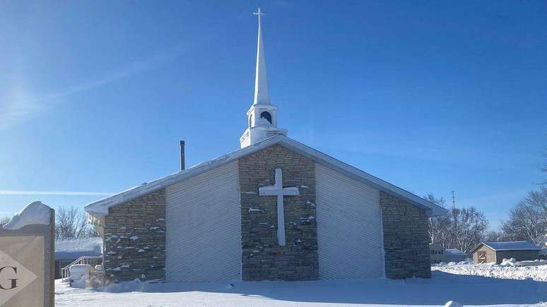 O esfor&ccedil;o religioso da campanha de Trump inclui paradas em lugares como a Igreja Familiar da Gra&ccedil;a em Davenport