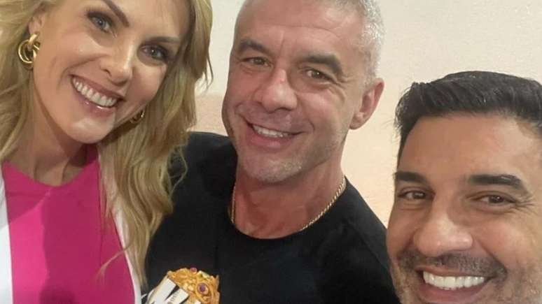 Ana Hickmann faz revelação sobre romance com Edu Guedes