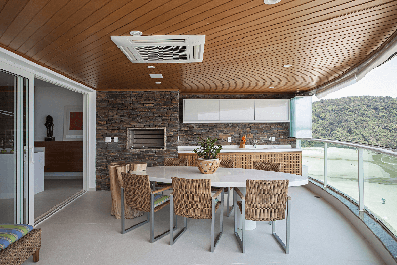 Em um projeto com pedras naturais, &eacute; importante realizar a instala&ccedil;&atilde;o adequada para garantir a beleza e a durabilidade 