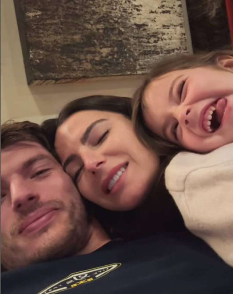 Max Verstappen, Kelly Piquet e Penelope aproveitaram os &uacute;ltimos dias de f&eacute;rias do tricampe&atilde;o de F&oacute;rmula 1.