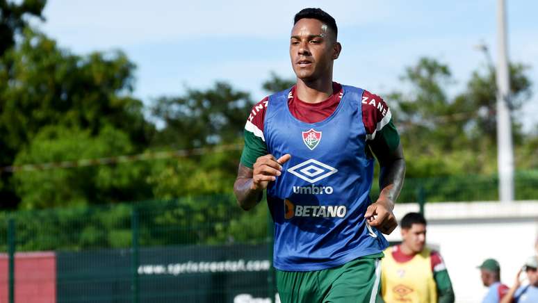 Antônio Carlos pode estrear pelo Fluminense 