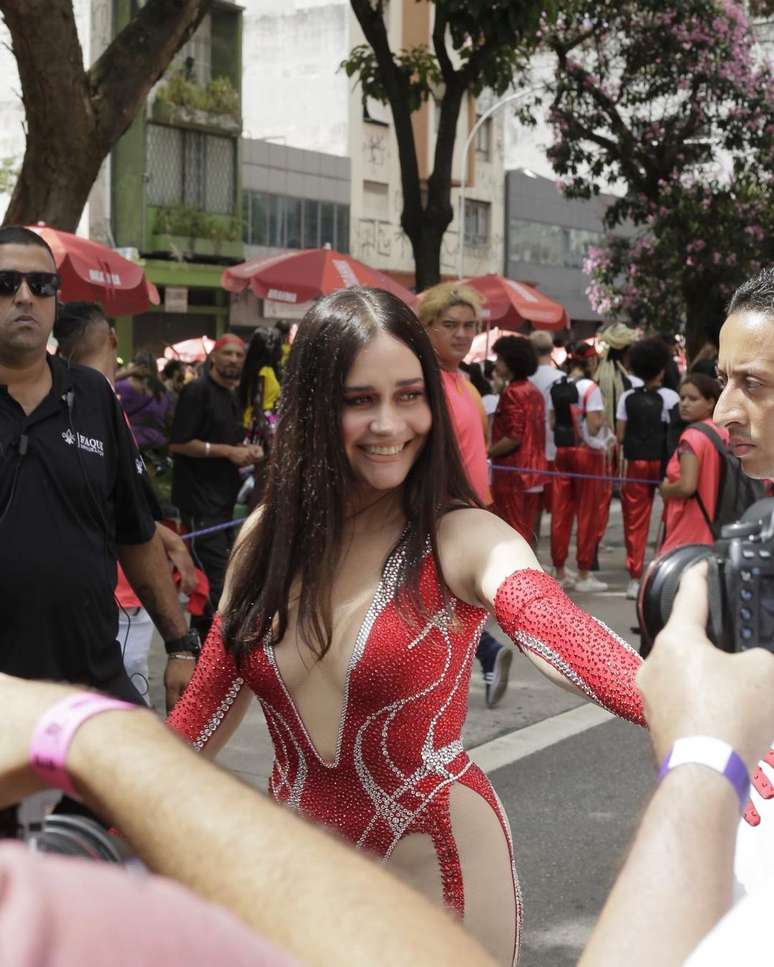 Alessandra disse ter orgulho de fazer parte do carnaval de rua de São Paulo