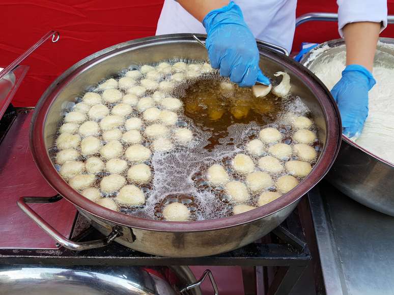 Panela, temperatura e quantidade de óleo: tudo importa