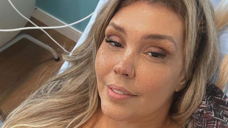 Simony responds to attacks for changing her face: ‘Extremely swollen’