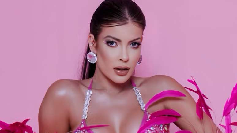 The ex Fazenda Jaquelline dares in a thin bikini and becomes viral on the web: ‘Wonderful’