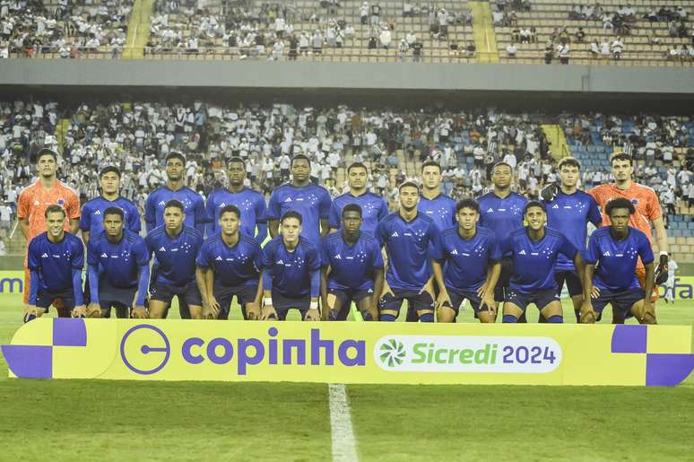 Cruzeiro aterroriza adversários com reforços de peso para arrasar Coritiba nas quartas de final da Copa São Paulo de Futebol Júnior