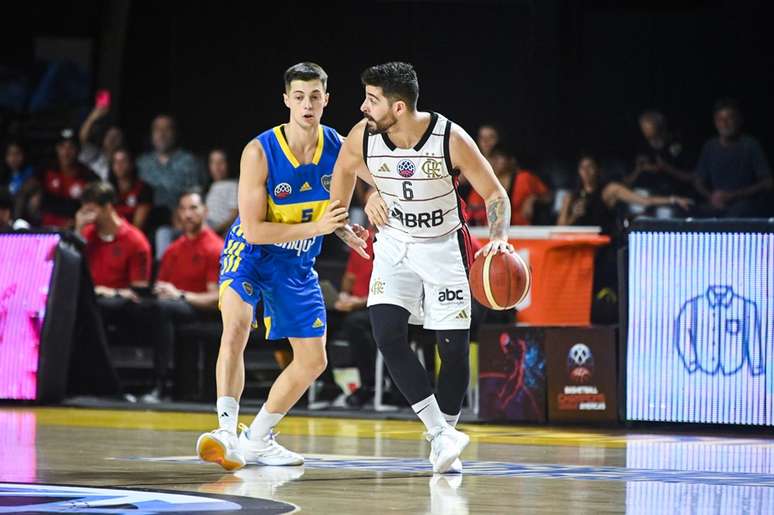 Franco Balbi contra o Boca Juniors pela BCLA 