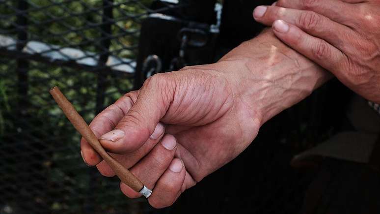 As drogas K no Brasil são geralmente borrifadas em ervas e fumadas